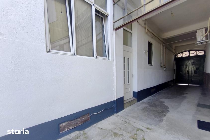 Apartament cu 4 camere în Central