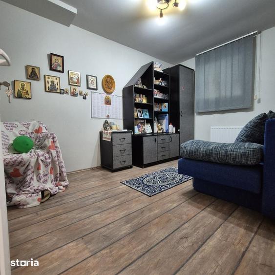 Casă cu 5 camere cu Teren 814 Mp în Sânnicolau Mic