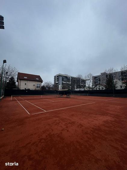 Spațiu comercial, de 1,000 mp, în Străulești