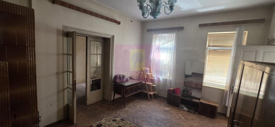 Casa de vanzare in Ploiesti, zona centrala - 2