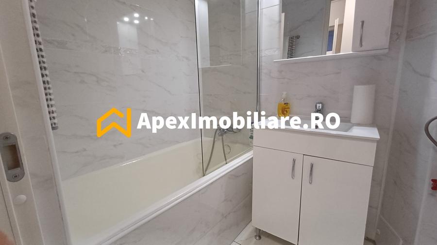 Apartament cu 3 camere semidecomandat, mobilat în Unirii