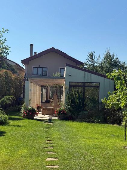 Casă cu Teren 800 Mp în Cumpăna