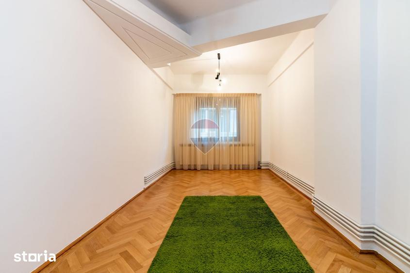 Apartament cu 4 camere în Foișorul de Foc