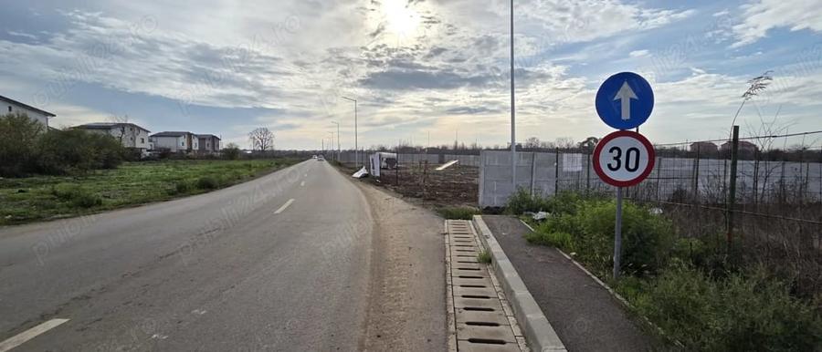 Teren de 2950 mp, în Central