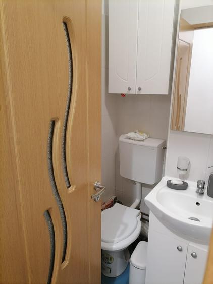 Apartament cu 2 camere nedecomandat în Brotăcei