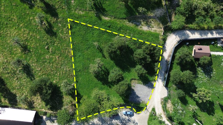 Teren Construcții intravilan de 1364 mp, în Bran