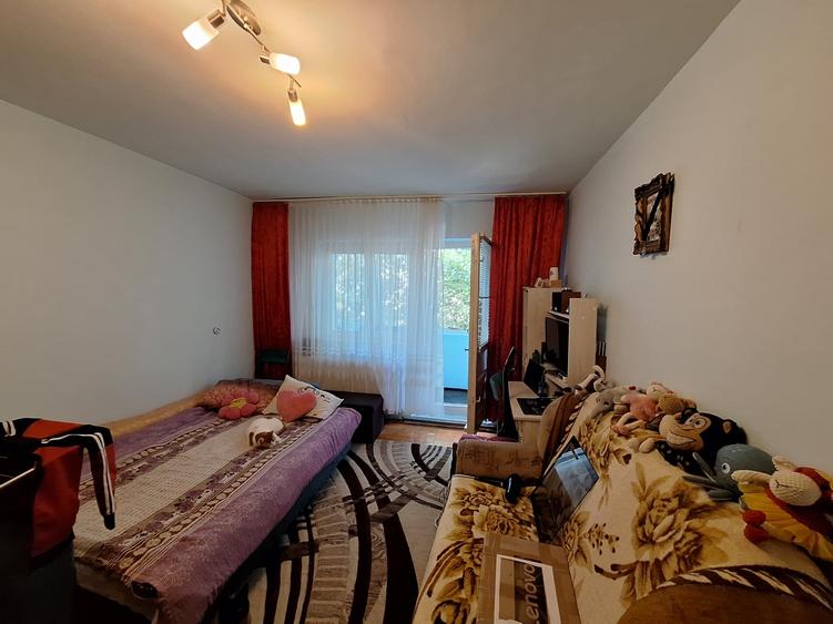 Apartament cu 2 camere decomandat, mobilat în Lipovei
