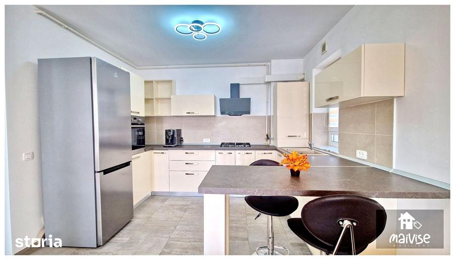 Apartament cu 2 camere decomandat în Tractorul