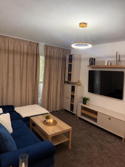 Apartament cu 2 camere semidecomandat, mobilat în Giurgiului