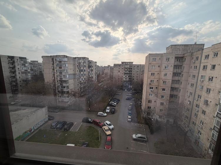 Apartament cu 2 camere semidecomandat, mobilat în Sebastian
