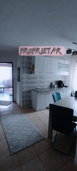 Apartament cu 2 camere decomandat, mobilat în Bucovina