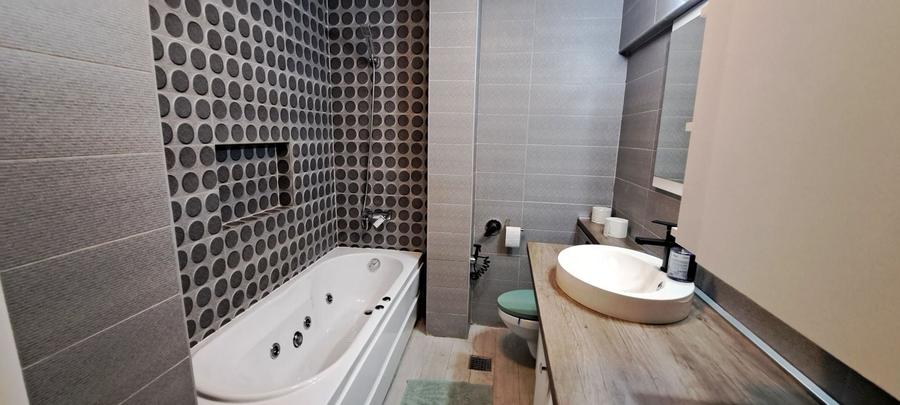 Apartament cu 4 camere decomandat, mobilat în Ultracentral