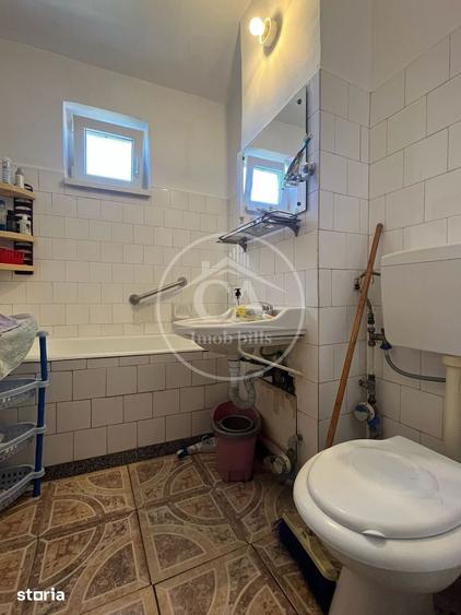 Apartament cu 3 camere decomandat în Orașul Nou