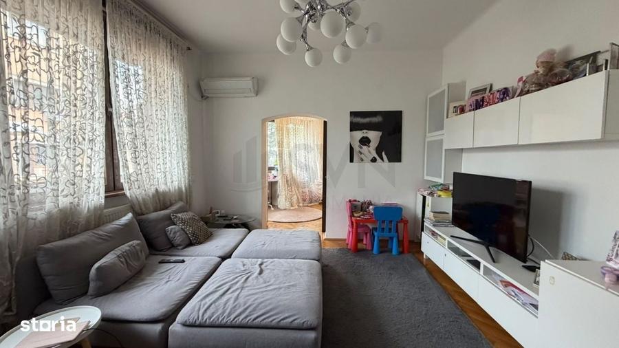 Casă cu 4 camere în Polonă