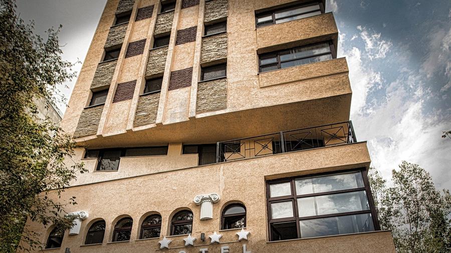 Hotel/Pensiune, de 2,556 mp, în Cișmigiu