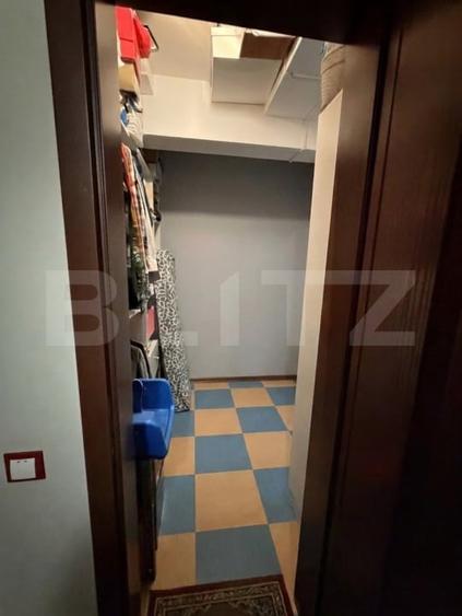 Apartament cu 3 camere decomandat, mobilat în Florești
