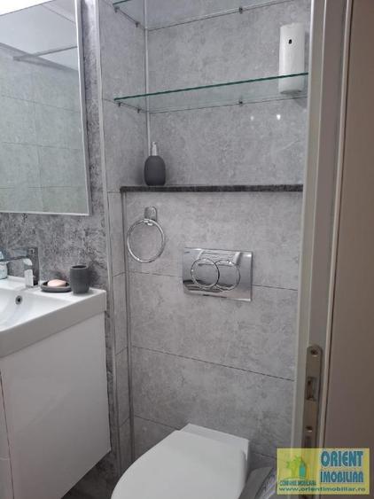 Apartament cu 2 camere semidecomandat în Casa de Cultură