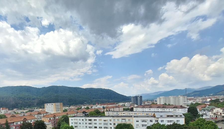 Apartament cu 2 camere semidecomandat în Ultracentral