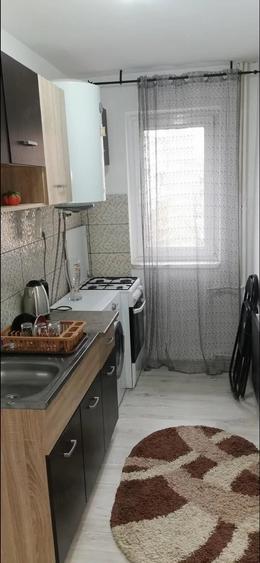Apartament cu 2 camere decomandat în Exterior Vest