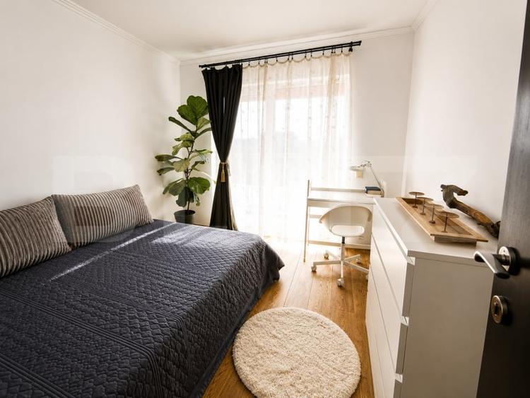 Apartament cu 4 camere decomandat, mobilat în Între Lacuri