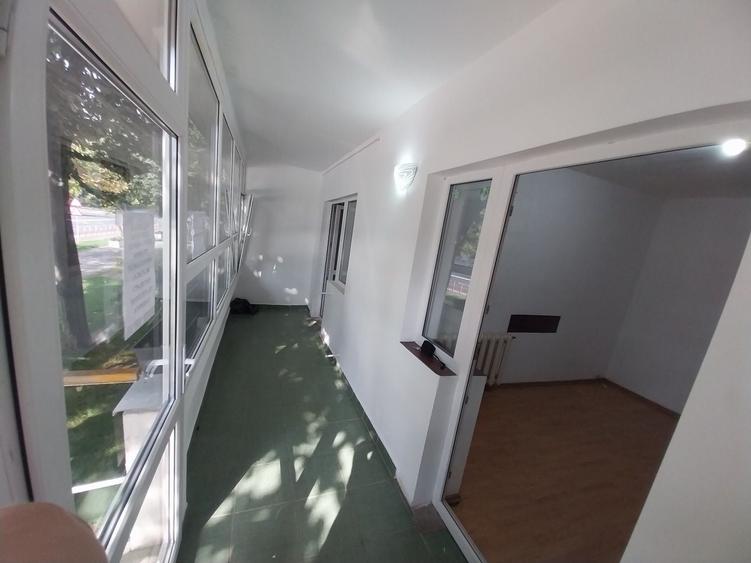 Spațiu comercial, de 90 mp, în Amara
