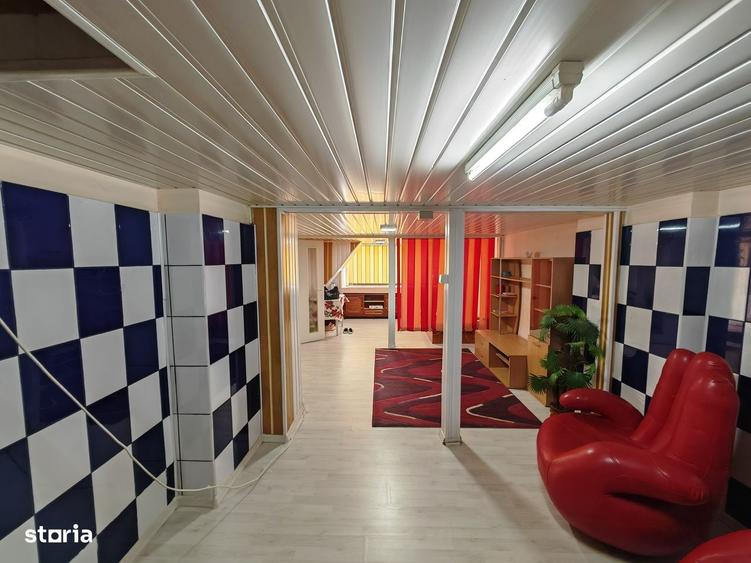 Apartament cu 4 camere în Letea