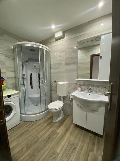 Apartament cu 2 camere decomandat în Energiei