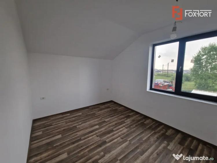 Casă cu 4 camere cu Teren 300 Mp în Moșnița Veche