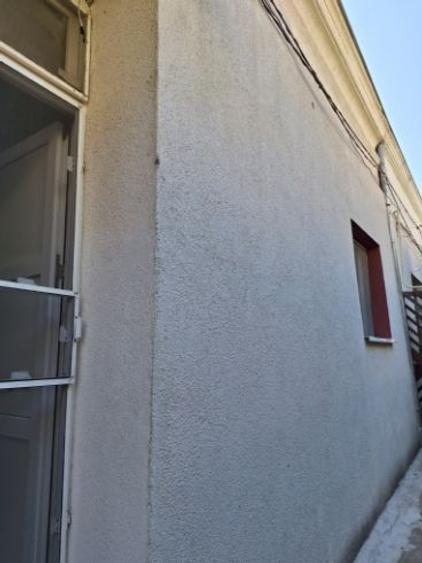 Casă cu 2 camere cu Teren 20 Mp în Central