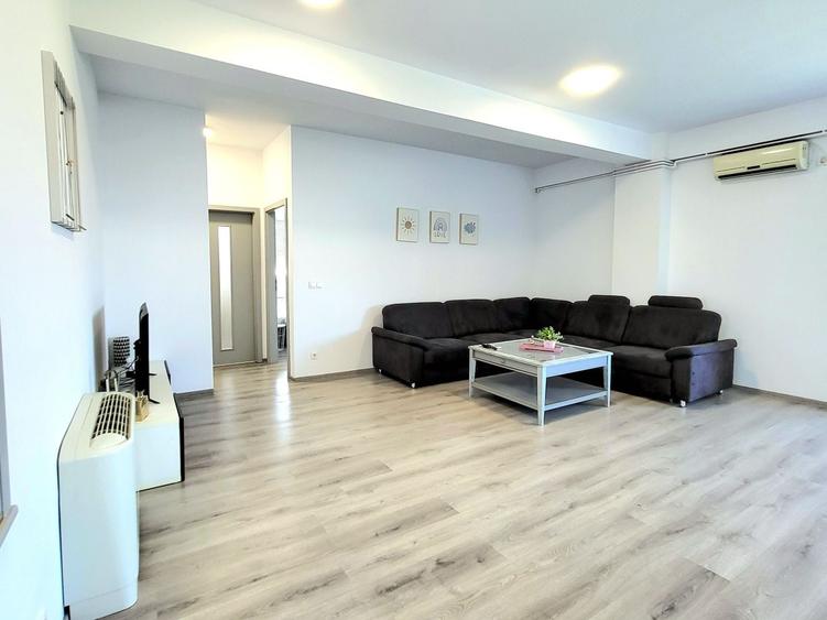 Apartament cu 2 camere decomandat, mobilat în Torontalului