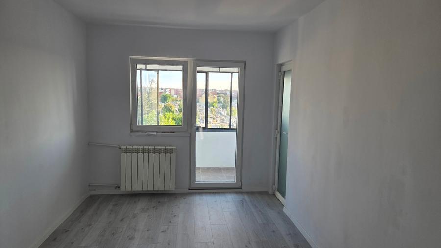 Garsonieră decomandată în Micălaca