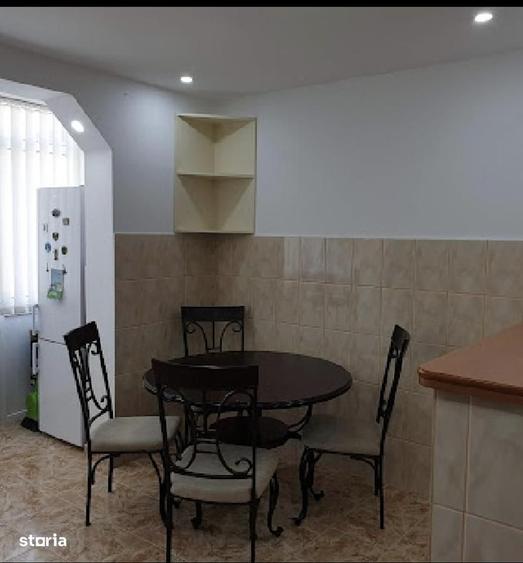 Apartament cu 2 camere decomandat în Sub Arini