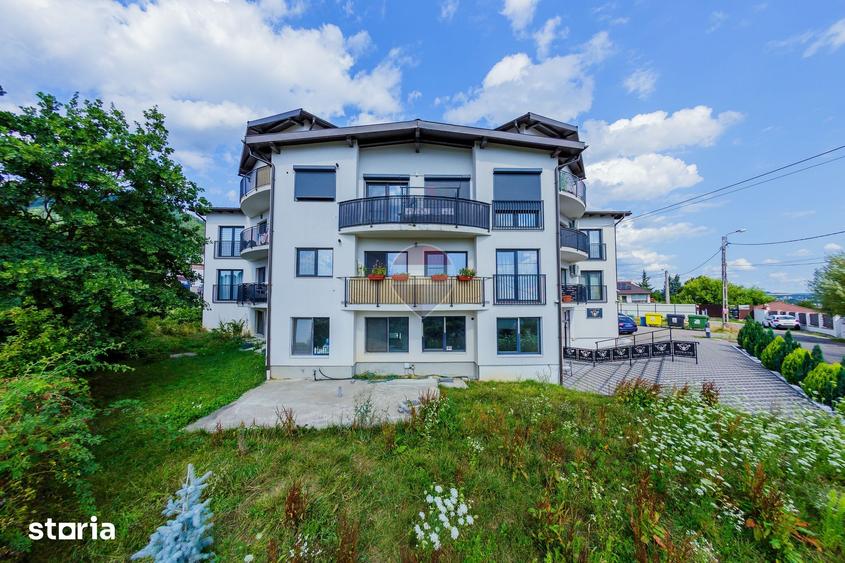 Apartament cu 3 camere în Valea Borcutului