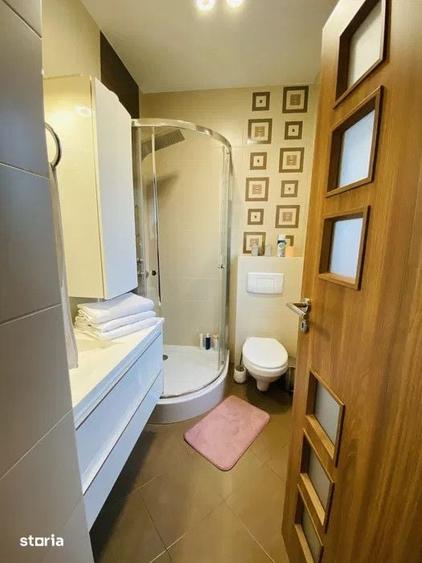 Apartament cu 4 camere decomandat în Turnișor