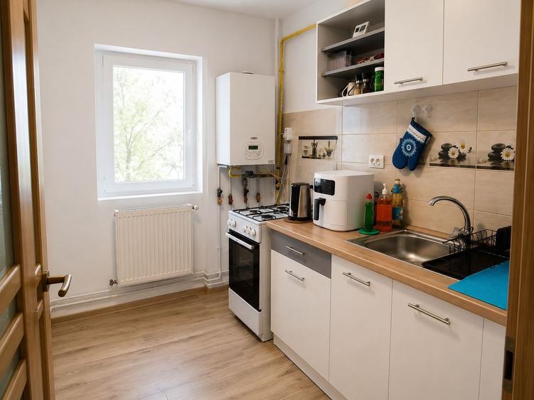 Apartament cu 2 camere semidecomandat în Ultracentral