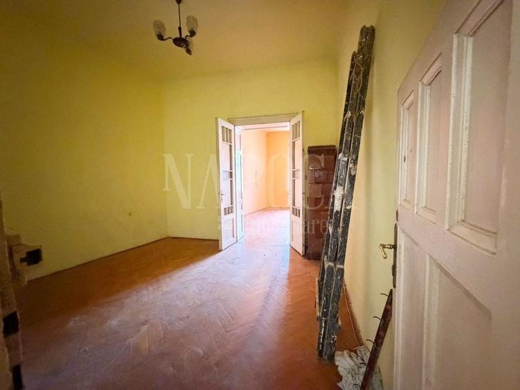 Apartament cu 4 camere semidecomandat în Central