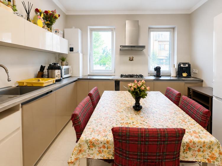Apartament cu 2 camere decomandat în Giroc