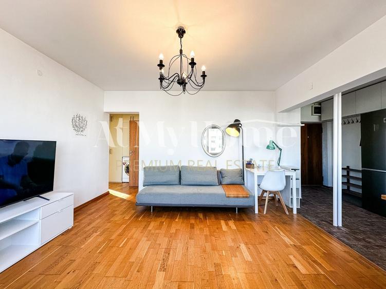 Apartament cu 3 camere semidecomandat, mobilat în Domenii