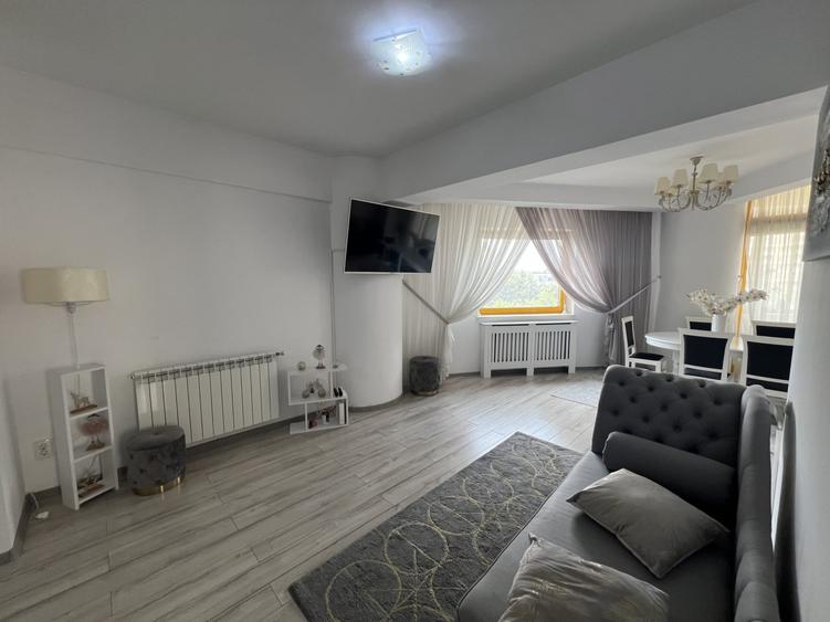 Apartament cu 2 camere decomandat, mobilat în Central
