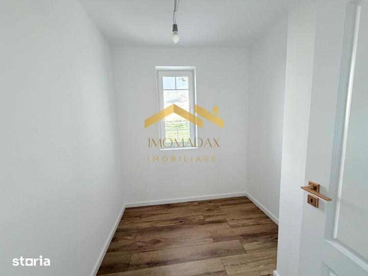 Casă cu 4 camere cu Teren 280 Mp în Bucovăț