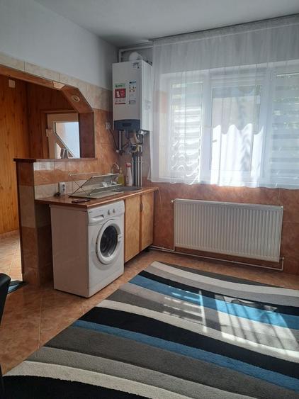 Garsonieră decomandată în Central