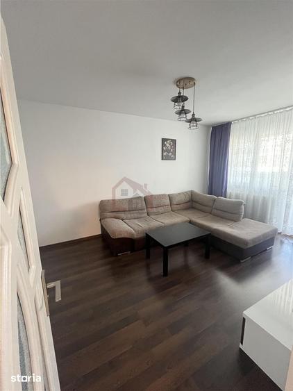 Garsonieră decomandată în Tei