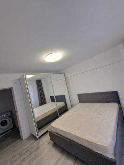 Apartament cu 2 camere decomandat în Exterior Vest