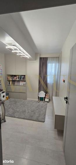 Apartament cu 3 camere, mobilat în Central