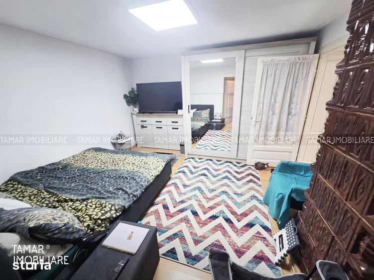 Casă cu 5 camere cu Teren 363 Mp în Bujac