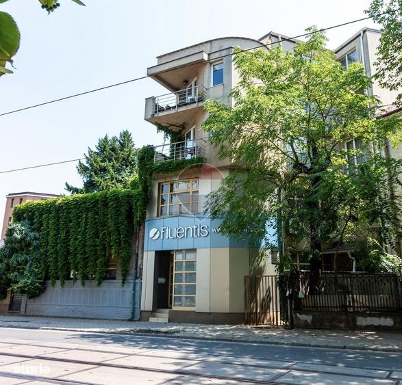 Apartament cu 4 camere în Unirii