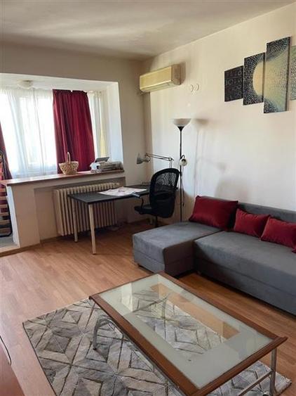 Apartament cu 2 camere semidecomandat, mobilat în Cișmigiu