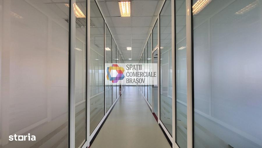 Spațiu comercial, de 495.8 mp, în Central