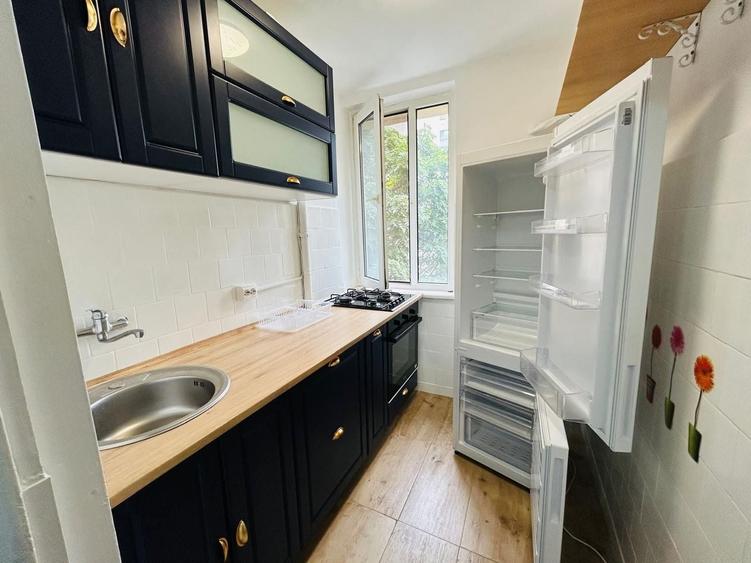 Apartament cu 2 camere semidecomandat, mobilat în Gara de Nord