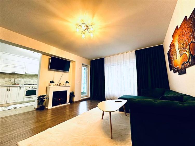 Apartament cu 2 camere decomandat, mobilat în Tractorul
